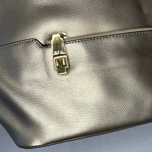 Ralph Lauren Whitby Metallic Gold Leather Tote Shoulder Bag Purse | Classic - Picture 9 of 14